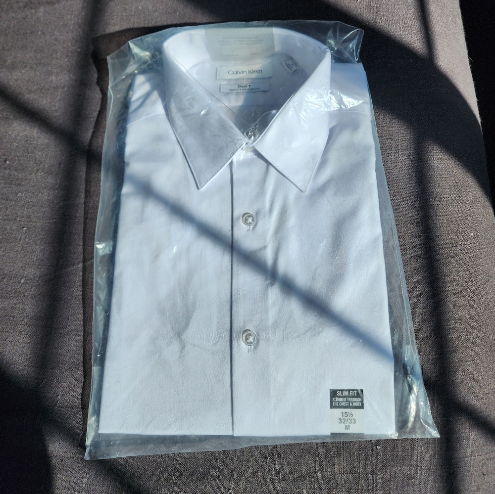 Calvin Klein Men's Medium White Dress Shirt